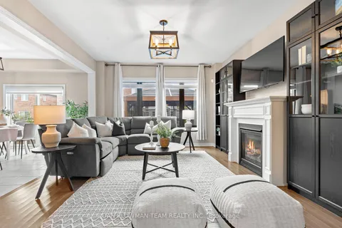 898 Groveland Ave, Oshawa, ON L1K 0W1