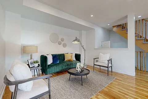 90 Tabaret Cres, Oshawa, ON L1L 0G5