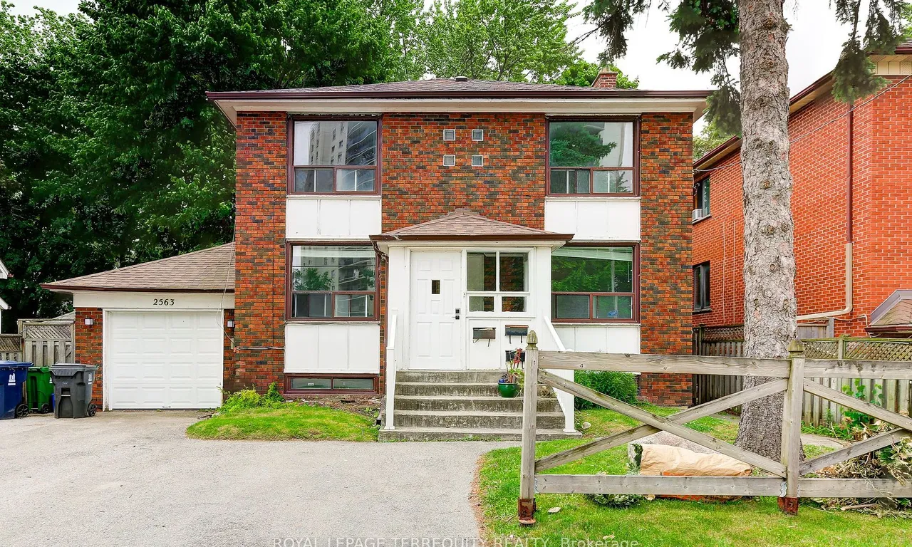 2563 Kingston Rd, Toronto, ON M1M 1M1