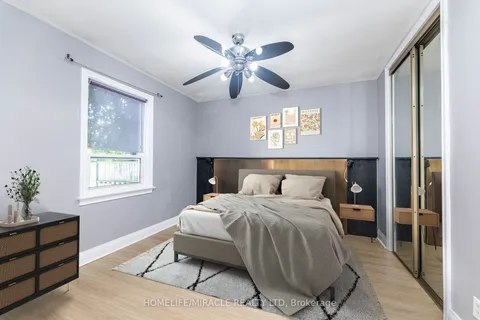 1 Lowell Ave, Toronto, ON M1M 3M7