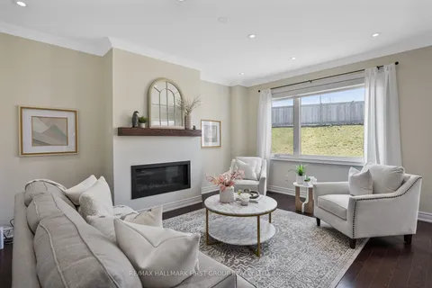 1219 Cactus Cres, Pickering, ON L1V 2P8