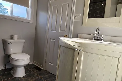 285 Burk St, Oshawa, ON L1J 4C5