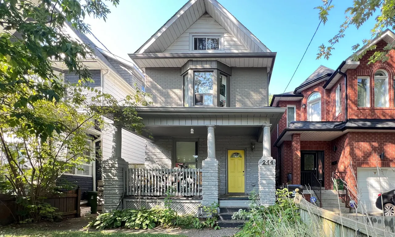 244 Ashdale Ave, Toronto, ON M4L 2Y9