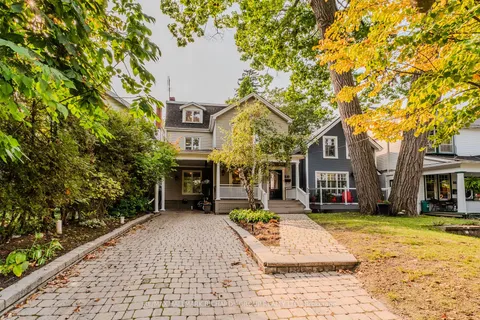 82 Waverley Rd, Toronto, ON M4L 3T1