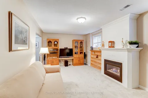 65 West Side Dr, Clarington, ON L1C 4Y8