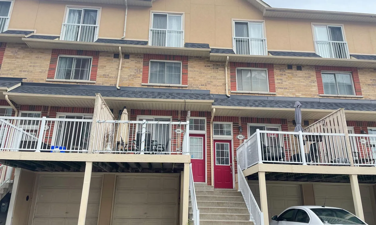 1775 Valley Farm Rd, Pickering, ON L1V 7J9