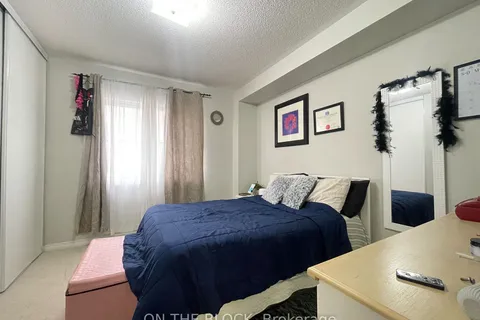 1775 Valley Farm Rd, Pickering, ON L1V 7J9