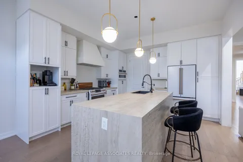 400 Finch Ave, Pickering, ON L1V 1H8