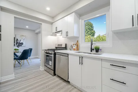 35 GILMOUR Dr, Ajax, ON L1S 5J6