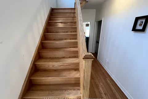 304 Okanagan Path, Oshawa, ON L1H 6T6