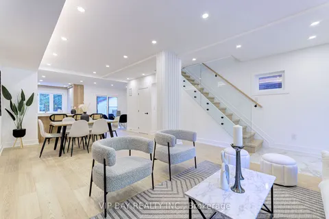 77 Glenmore Rd, Toronto, ON M4L 3M2