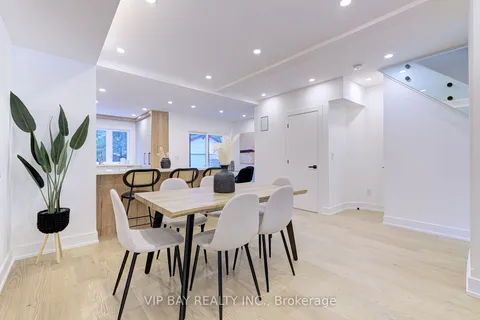 77 Glenmore Rd, Toronto, ON M4L 3M2