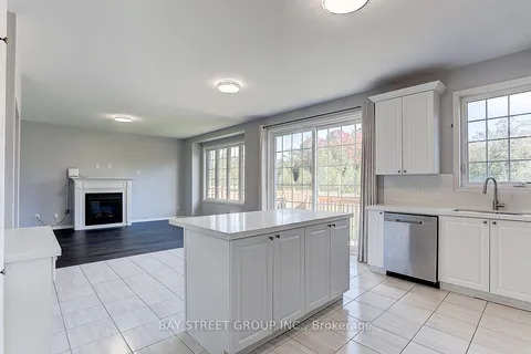2433 Equestrian Cres Cres, Oshawa, ON L1L 0L9