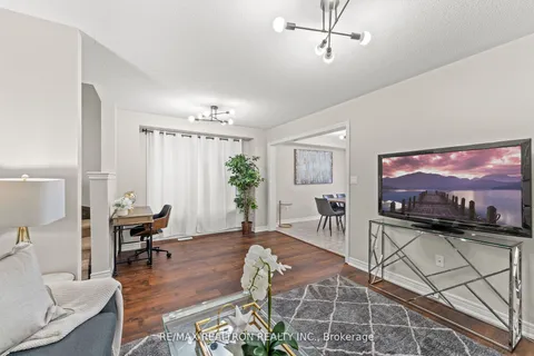 152 Dance Act Ave, Oshawa, ON L1L 0H4