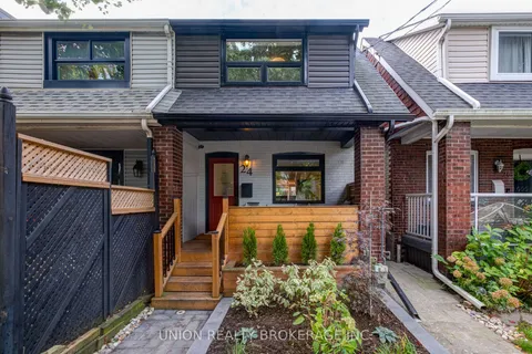 24 Rushbrooke Ave, Toronto, ON M4M 3A9
