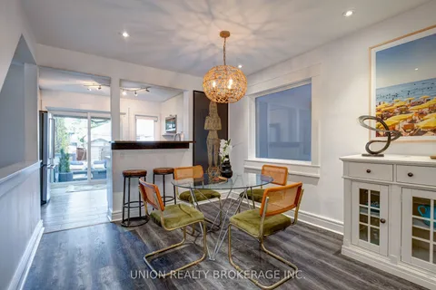 24 Rushbrooke Ave, Toronto, ON M4M 3A9