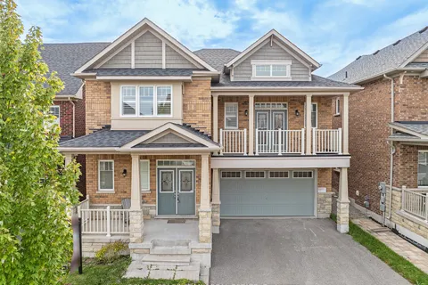 2428 Victoria Park St, Oshawa, ON L1L 0E9