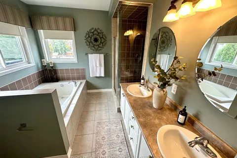 39 Darryl Caswell Way, Clarington, ON L1C 0H9