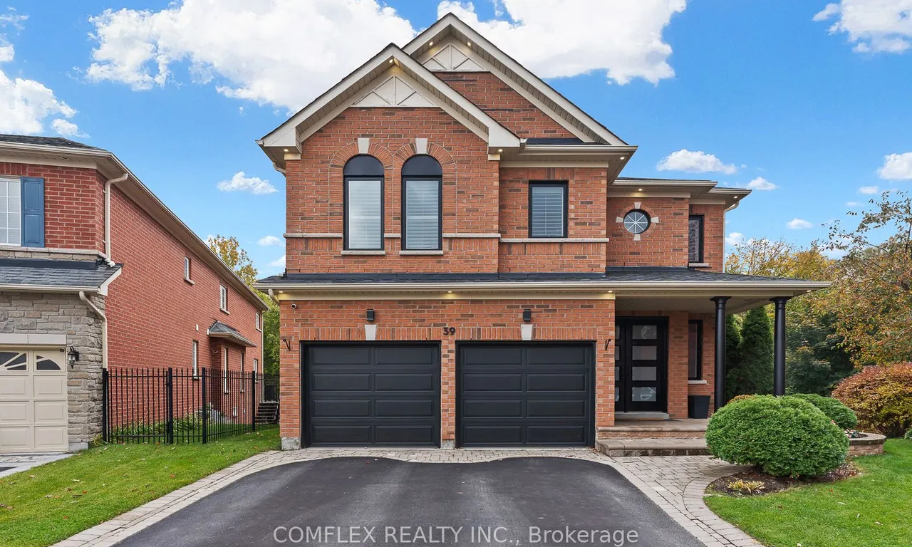 39 Blossomview Crt, Whitby, ON L1R 3G5