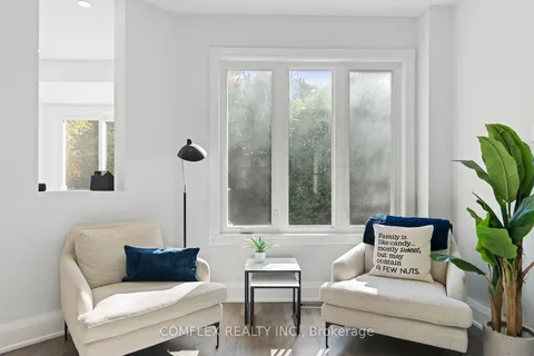 39 Blossomview Crt, Whitby, ON L1R 3G5