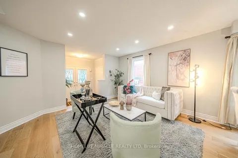 47 Gabrielle Cres, Whitby, ON L1R 3M5