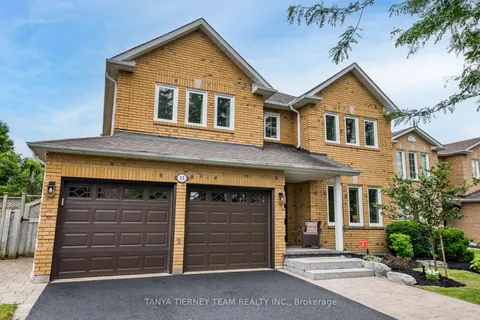 23 Donald Wilson St, Whitby, ON L1R 2H5