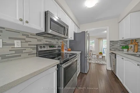 32 Booker Dr, Ajax, ON L1Z 0H3