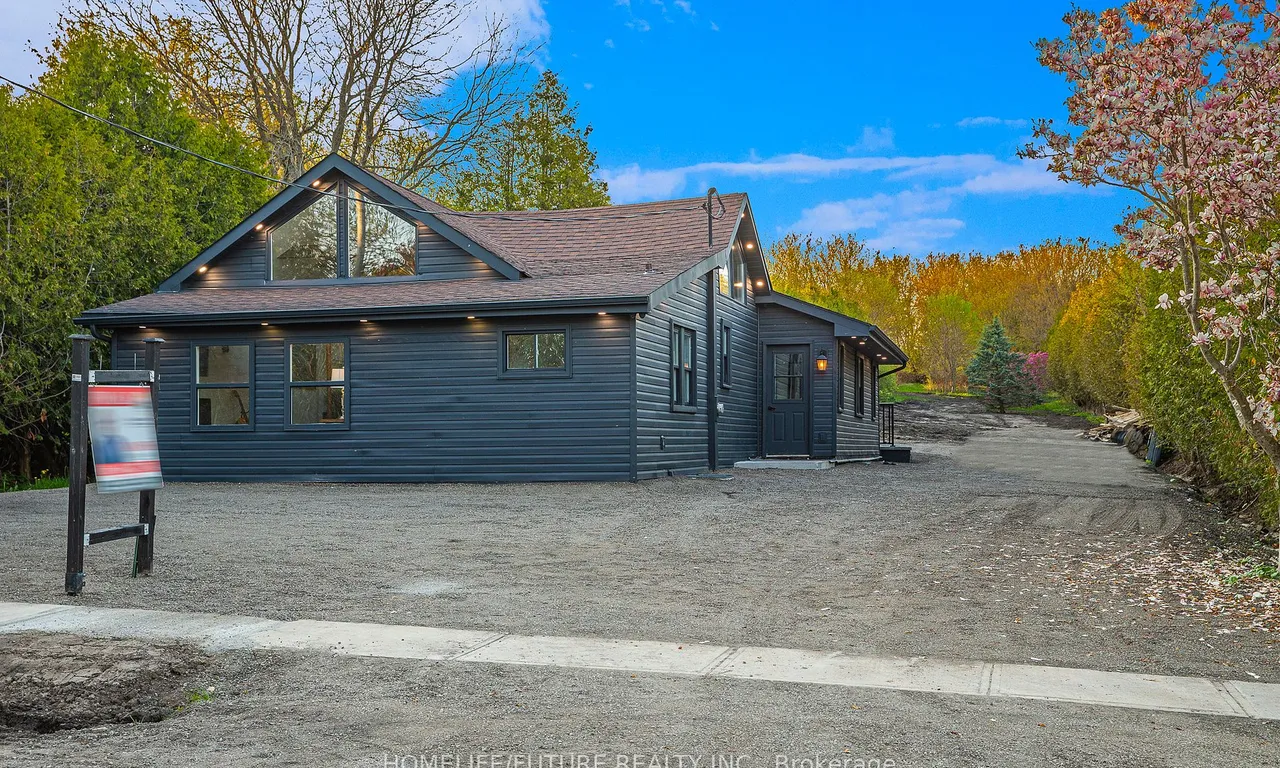 4474 Hill St, Clarington, ON L0A 1J0