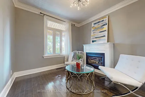 18 Erindale Ave, Toronto, ON M4K 1R9