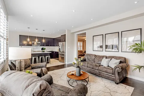 32 Burning Springs Pl, Whitby, ON L1M 0K1