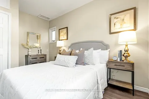 258 Nassau St, Oshawa, ON L1J 4A5