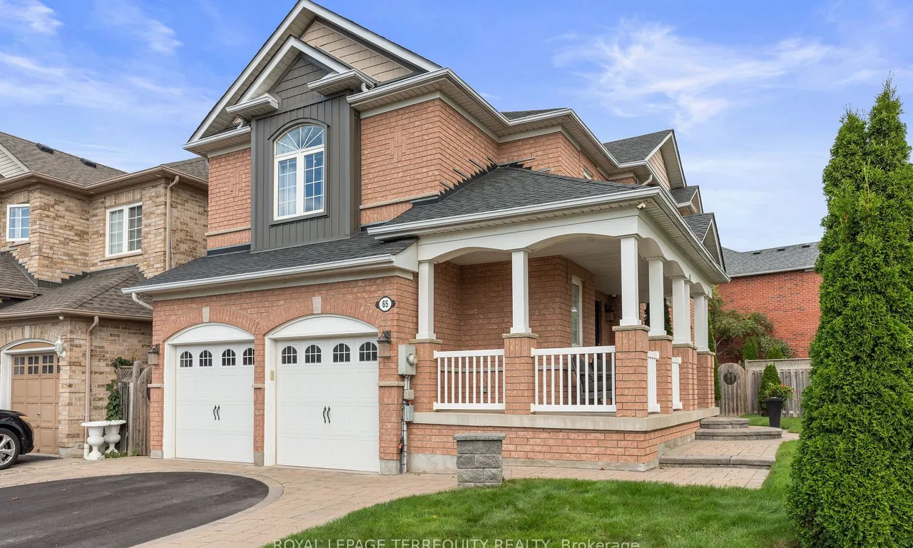 65 Chieftain St, Whitby, ON L1R 3C2