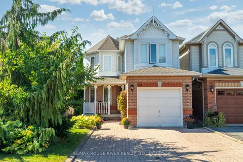 69 Jays Dr, Whitby, ON L1R 2T8