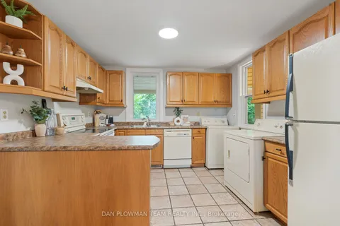 5274 Old Brock Rd, Pickering, ON L1Y 1A1