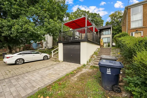 75 Kenilworth Ave, Toronto, ON M4L 3S4