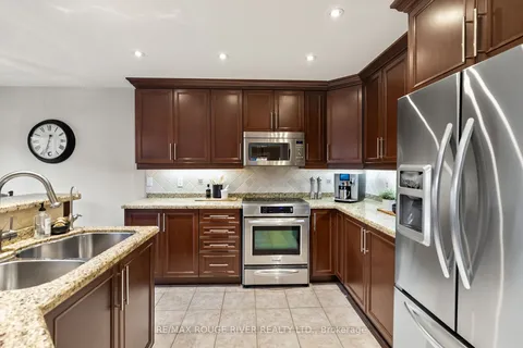 57 Windbreak Cres, Whitby, ON L1P 1R9