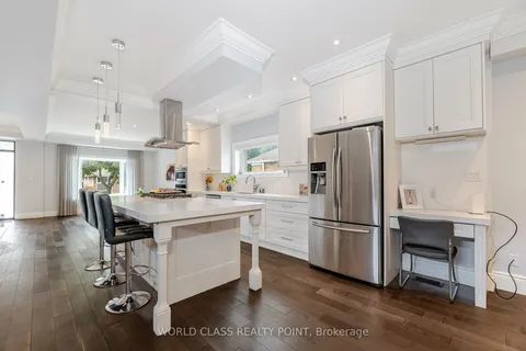 41 Howarth Ave, Toronto, ON M1R 1H3