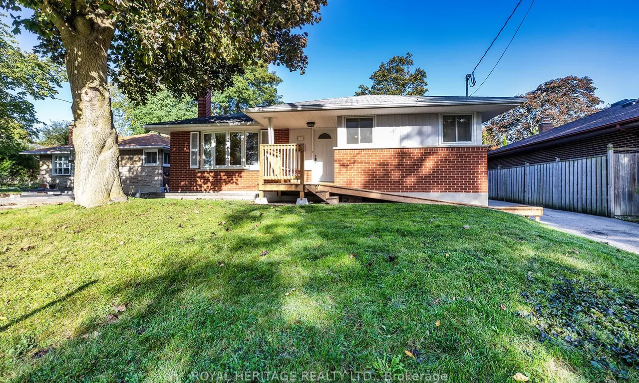 307 Dover St, Oshawa, ON L1G 6G7