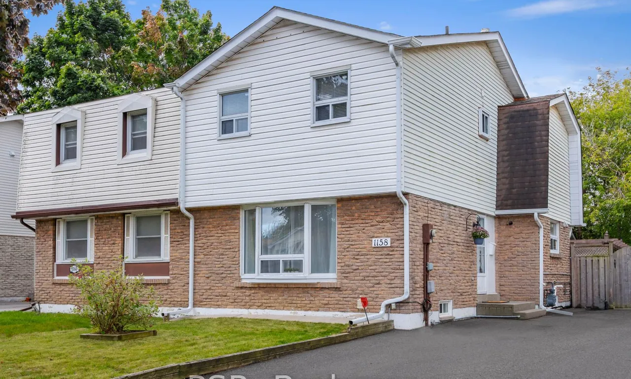 1158 Venus Cres, Oshawa, ON L1J 6E4