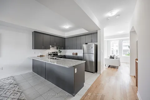 131 Air Dancer Cres, Oshawa, ON L1L 0V3