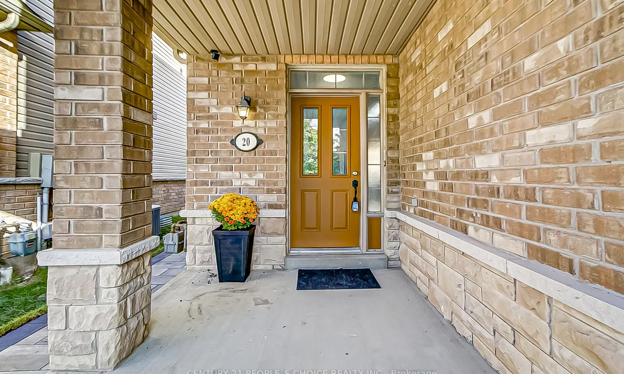 20 Horton St, Ajax, ON L1Z 1E3
