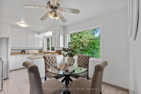 84 Chestermere Blvd, Toronto, ON M1J 2Y1