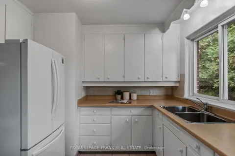 84 Chestermere Blvd, Toronto, ON M1J 2Y1