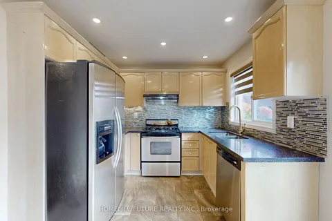 26 Salamander St, Toronto, ON M1X 1Y9