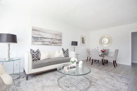 530 Dean Ave, Oshawa, ON L1H 3E5