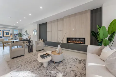 5 Holborne Ave, Toronto, ON M4C 2P8