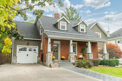 71 Bagot St, Whitby, ON L1M 1A1