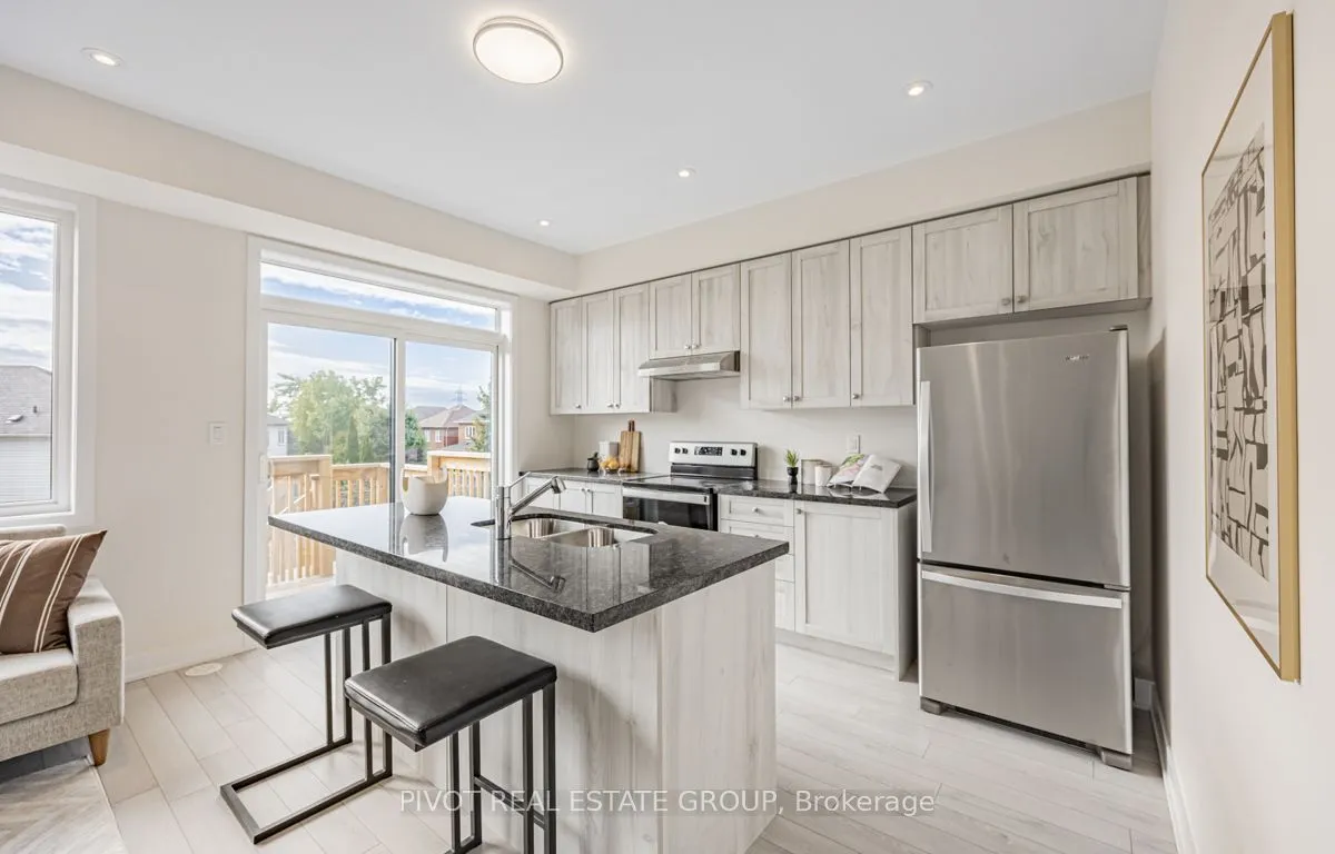 5 Lively Way, Whitby, ON L1R 0S3