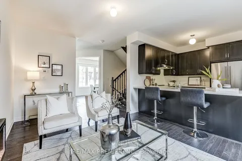 309 Coronation Rd, Whitby, ON L1P 0H8