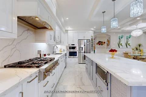 55 Harewood Ave, Toronto, ON M1M 2R4